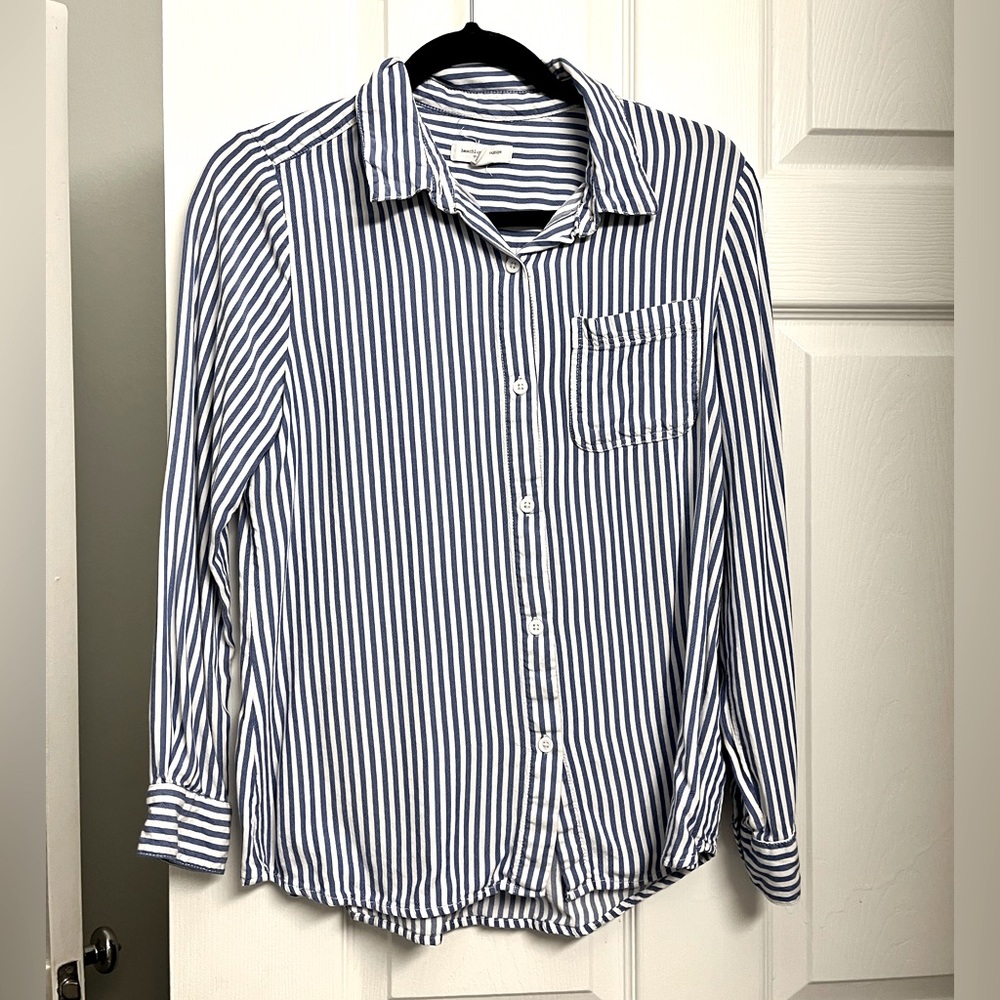 Women’s button down shirt